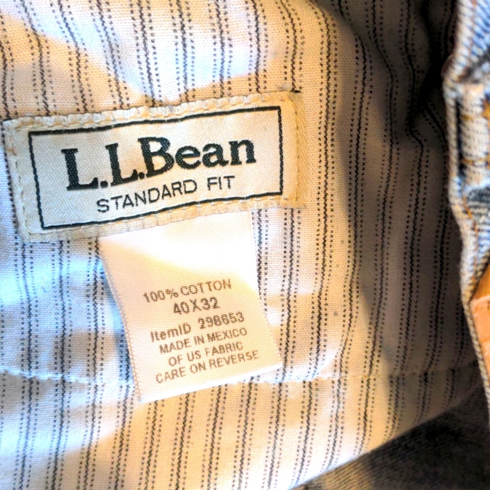 Men's L.L. Bean Standard Fit Straight Leg Jeans, 40x32 - Picture 4 of 9